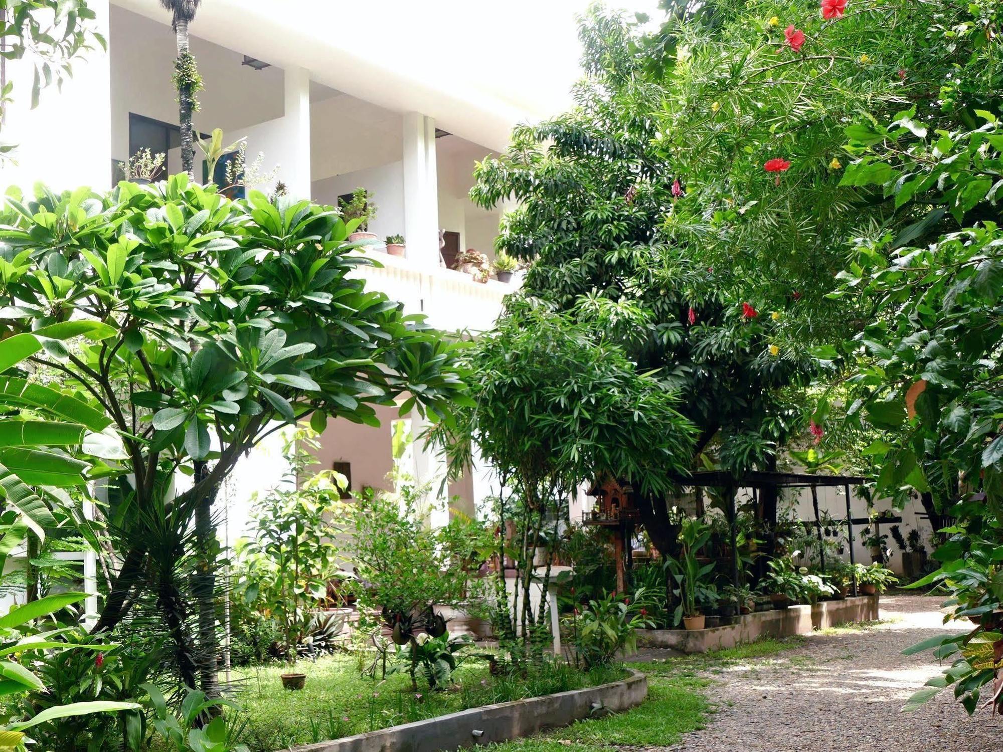 Lani'S House By The Ponds Vientiane Exterior foto